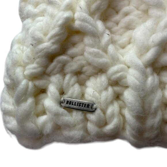 Hollister White Knit Beanie Hat with Pom Pom Pouf on Top.  Chunky Knit main image 5